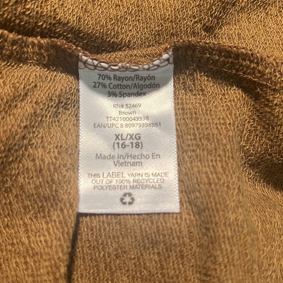 Walnut Brown crew neck Long Ruffle Sleeve Top - Picture 8 of 9